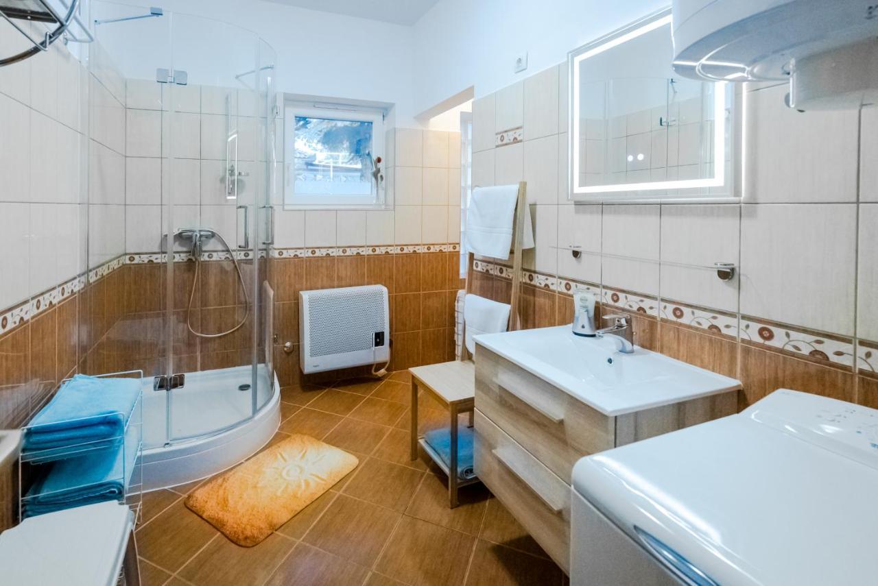Sunny Garden Pihenohaz Villa ชิโอฟก ภายนอก รูปภาพ