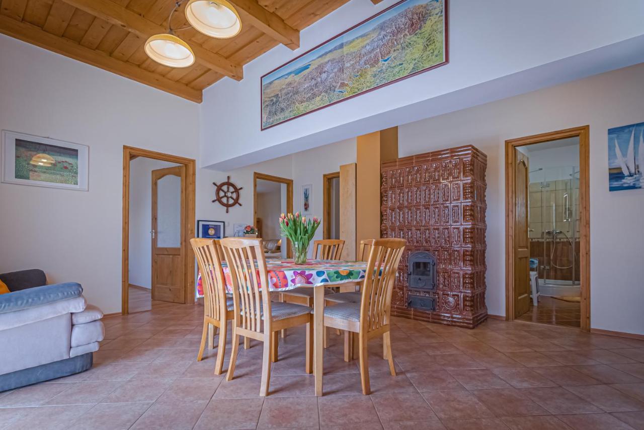 Sunny Garden Pihenohaz Villa ชิโอฟก ภายนอก รูปภาพ