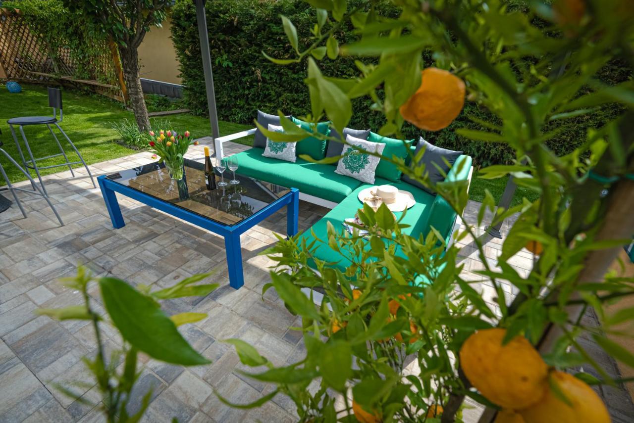 Sunny Garden Pihenohaz Villa ชิโอฟก ภายนอก รูปภาพ