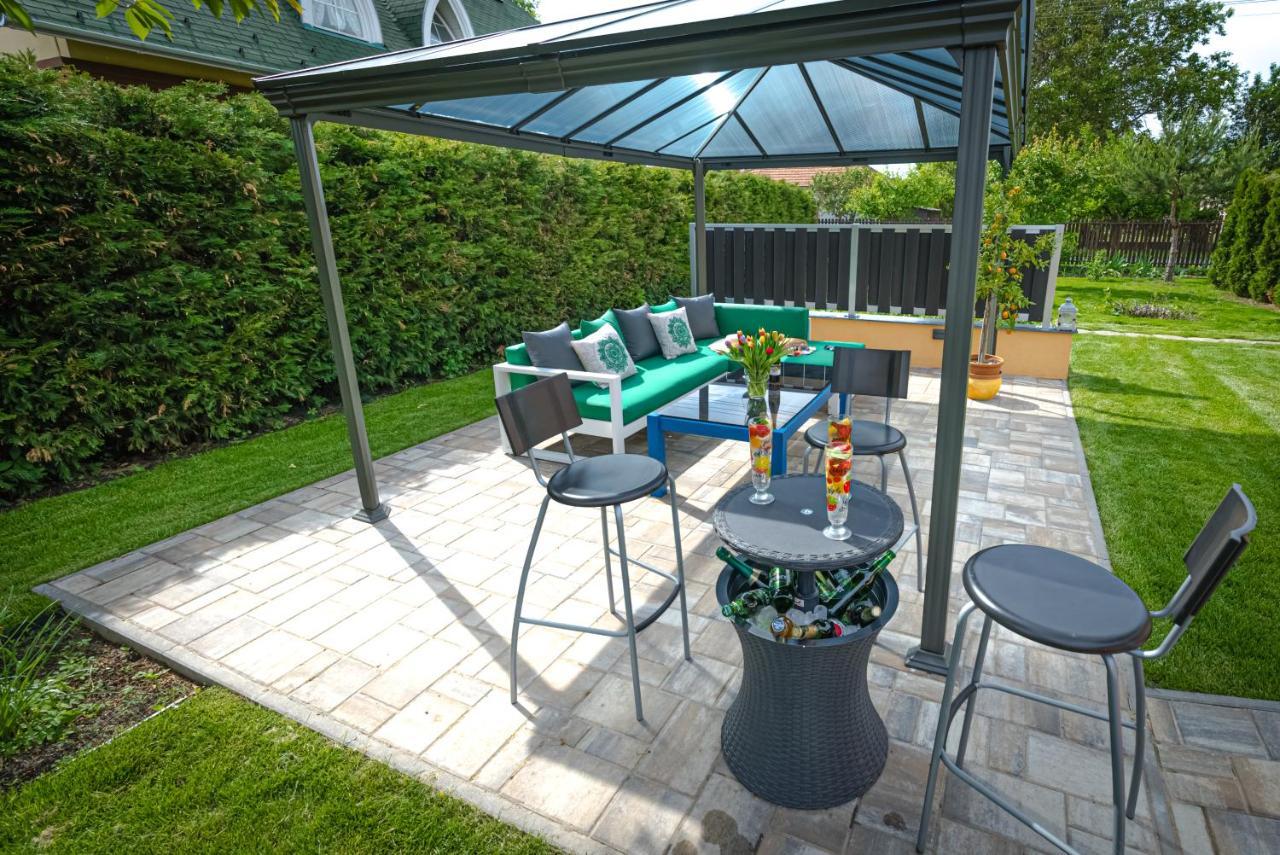 Sunny Garden Pihenohaz Villa ชิโอฟก ภายนอก รูปภาพ